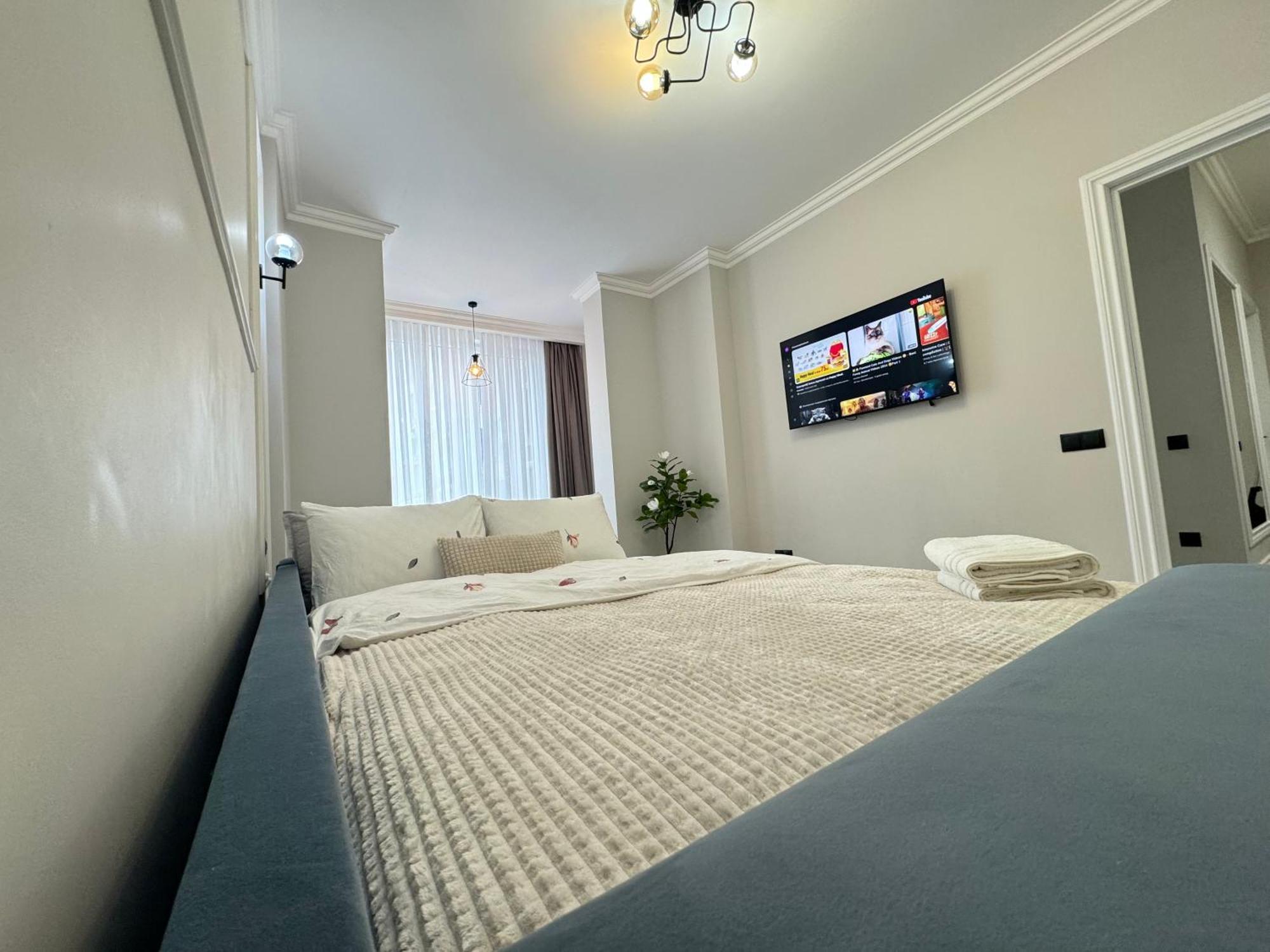 Two Bedroom Apartment In The Center, With Parking, Address Avram Iancu 32 Kişinev Dış mekan fotoğraf