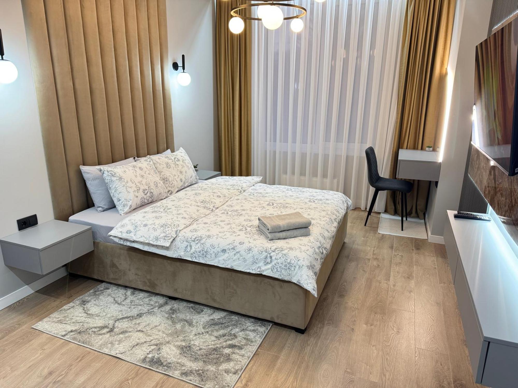 Two Bedroom Apartment In The Center, With Parking, Address Avram Iancu 32 Kişinev Dış mekan fotoğraf