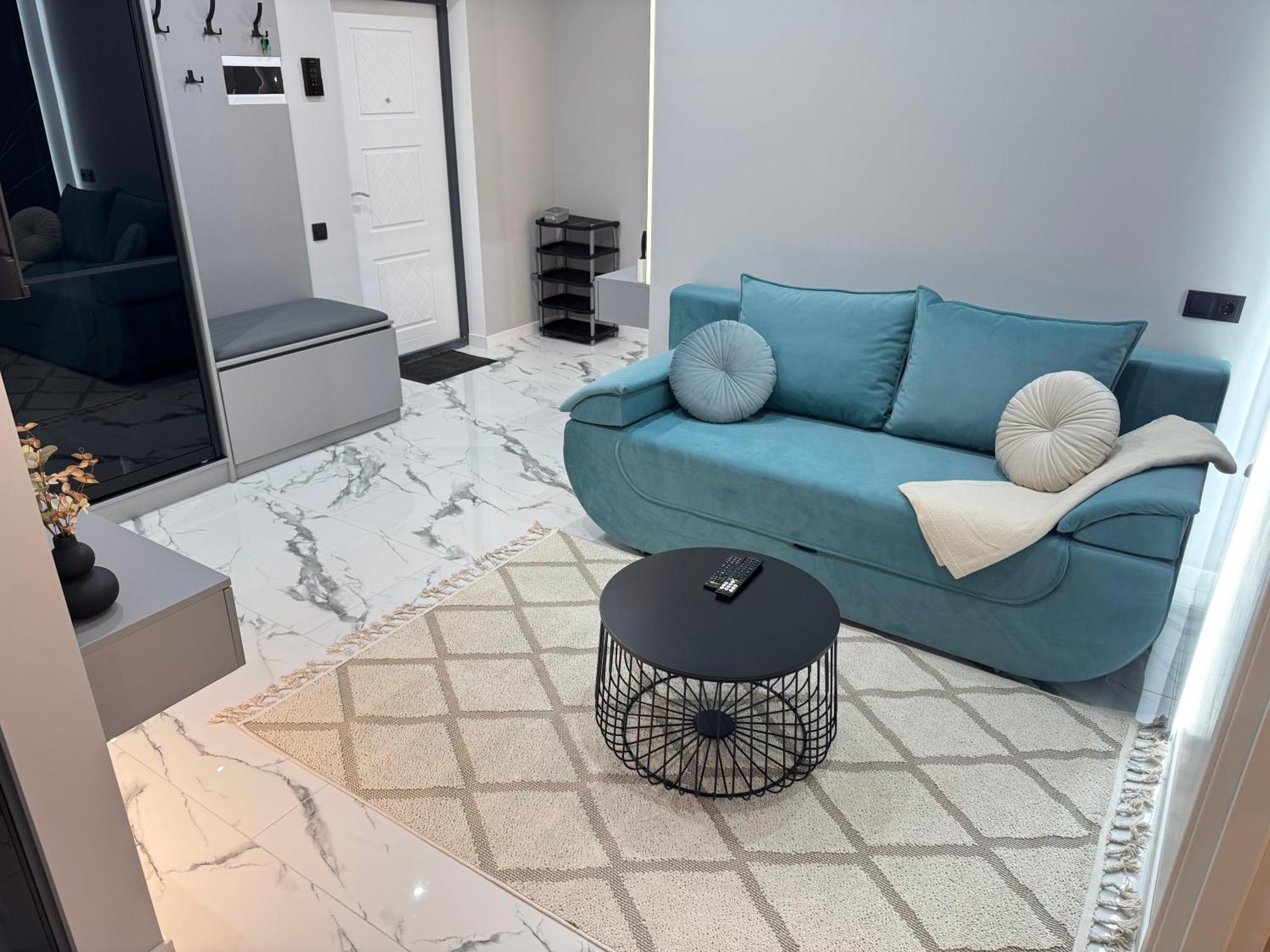 Two Bedroom Apartment In The Center, With Parking, Address Avram Iancu 32 Kişinev Dış mekan fotoğraf