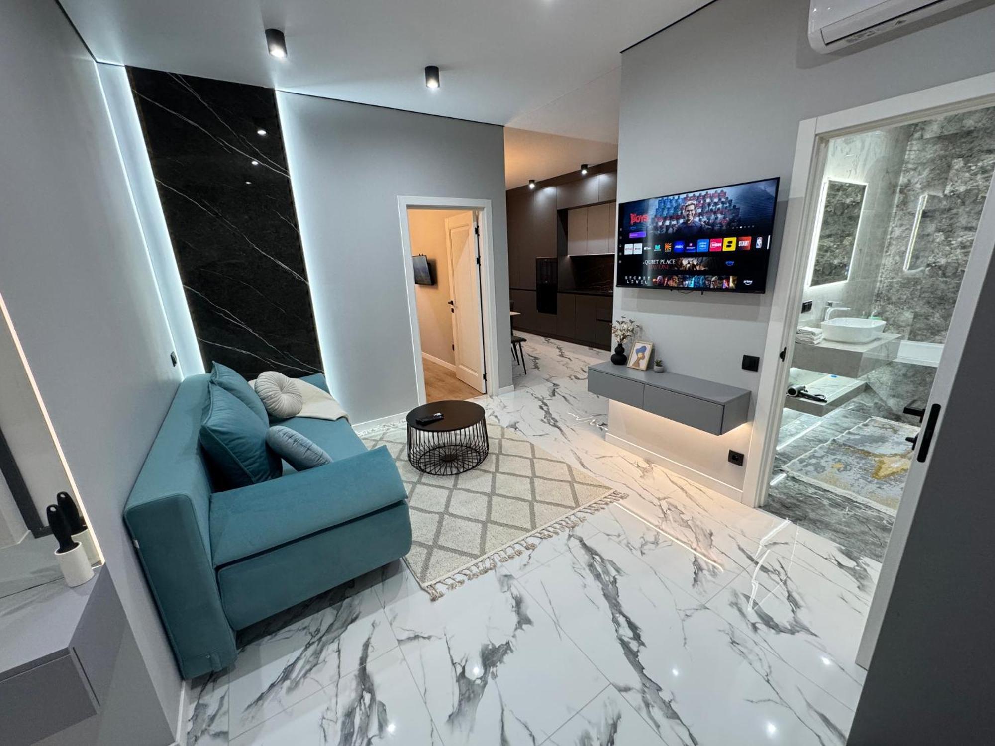 Two Bedroom Apartment In The Center, With Parking, Address Avram Iancu 32 Kişinev Dış mekan fotoğraf
