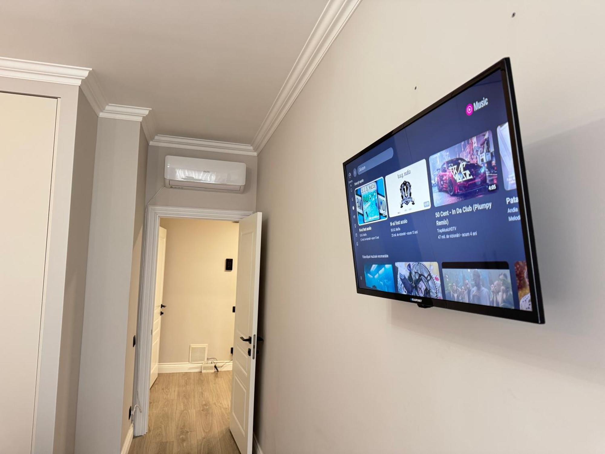Two Bedroom Apartment In The Center, With Parking, Address Avram Iancu 32 Kişinev Dış mekan fotoğraf